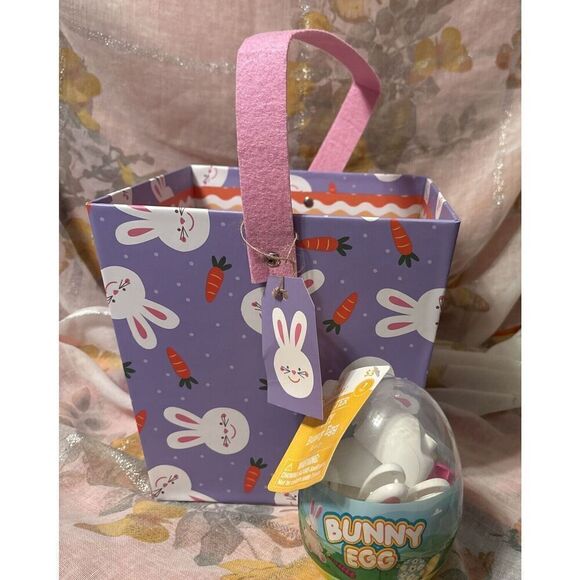HAPPY EASTER  HEAVY CARDBOARD  GIFT BOX/ BASKET FOR KIDS WITH BUNNY EGG - Picture 1 of 5